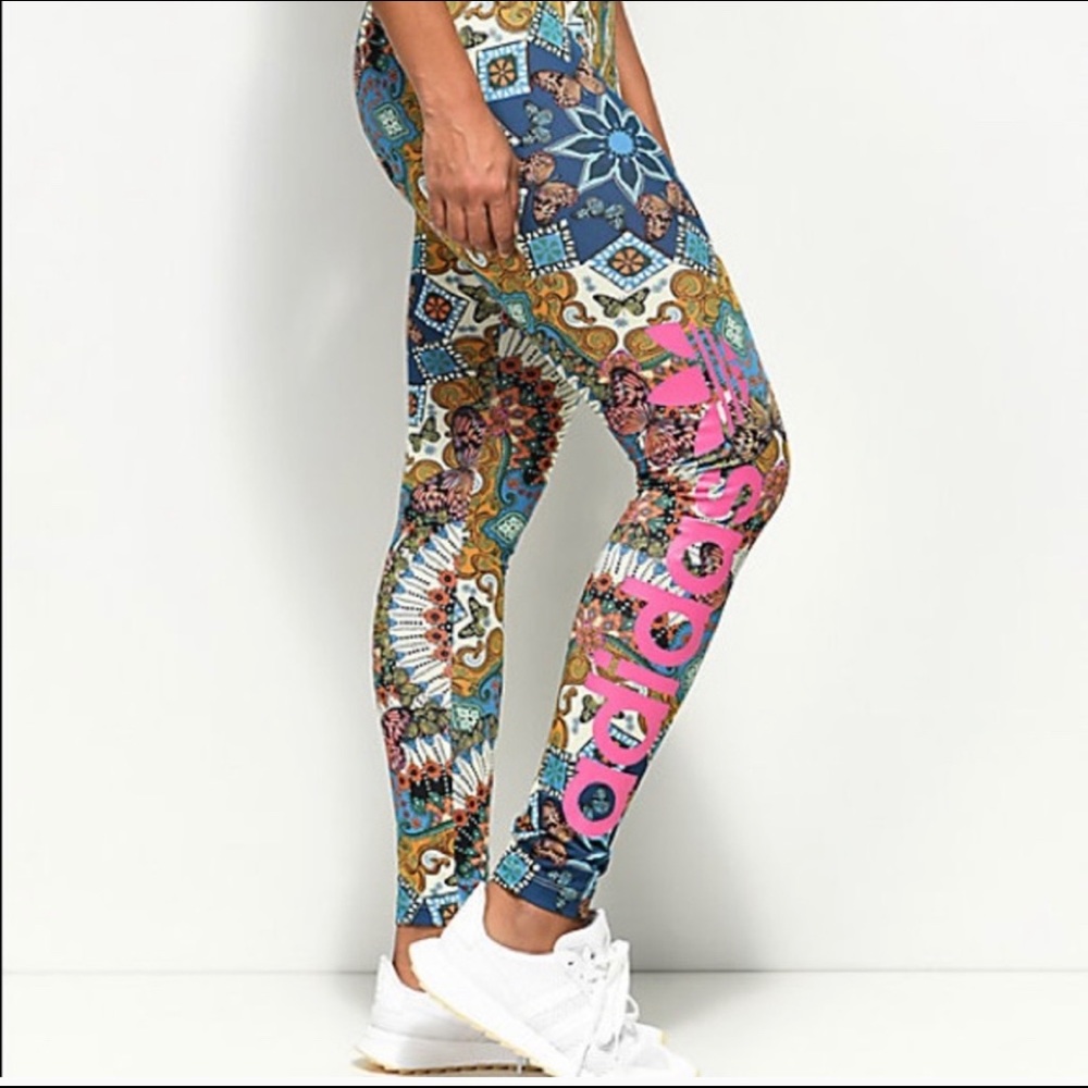 Adidas Butterfly 🦋 Leggings